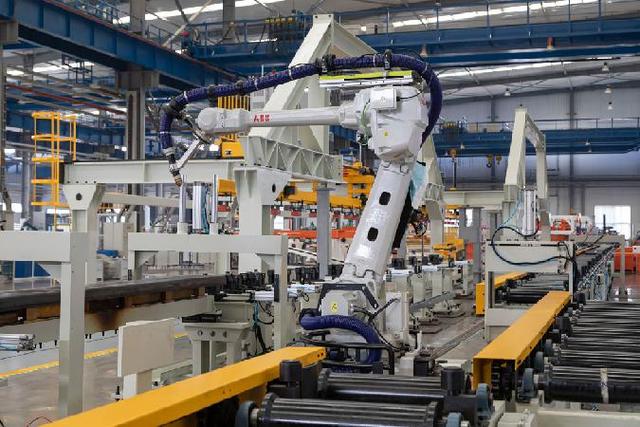 濟(jì)南經(jīng)開區(qū)打造高端裝備制造城 吹響高質(zhì)量發(fā)展號(hào)角