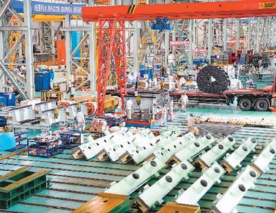 推進(jìn)制造強(qiáng)國網(wǎng)絡(luò)強(qiáng)國建設(shè)(銳財經(jīng))